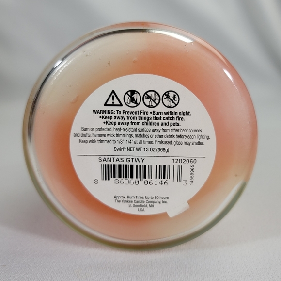 Yankee Candle Santas Getaway 13 Oz One Wick Jar Candle - Picture 6 of 11